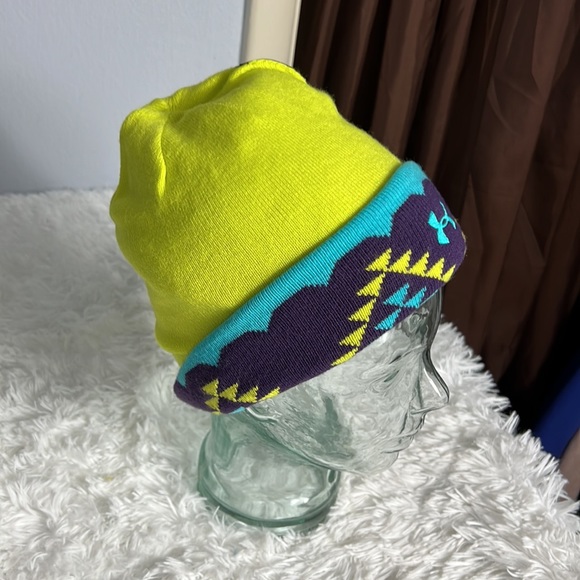 Under Armour Reversible Yellow Purple Turquoise Beanie Ski Winter Cap Toboggan - Picture 5 of 8
